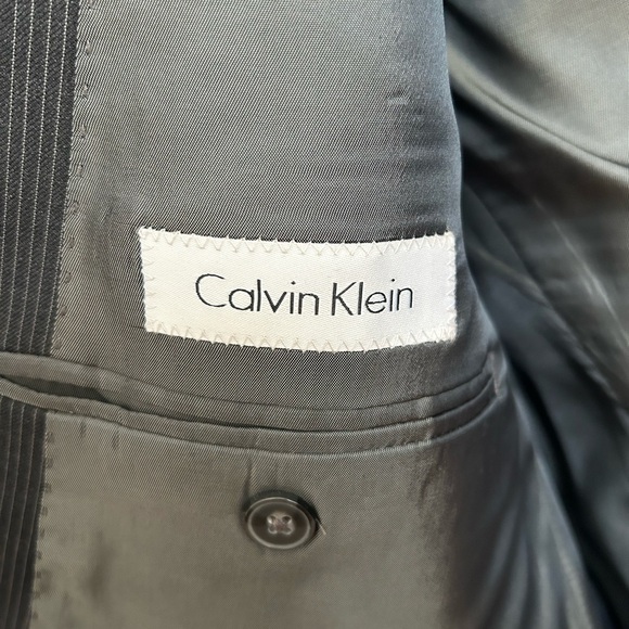 Calvin Klein Dark Gray Striped Blazer (100% Wool) - Picture 2 of 4